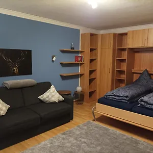 https://the-deers-den.com-bavaria.com